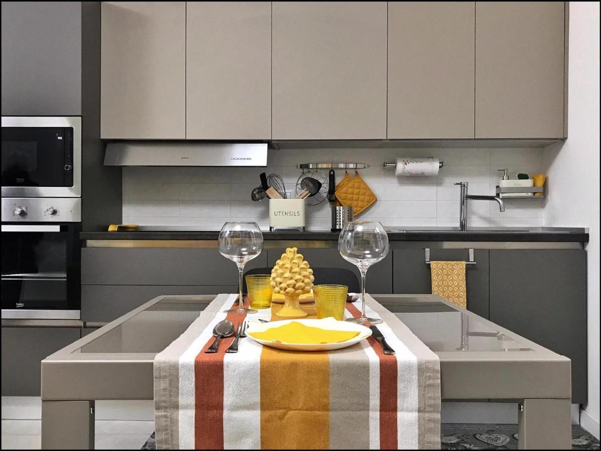Emily Apartment Комо Екстериор снимка
